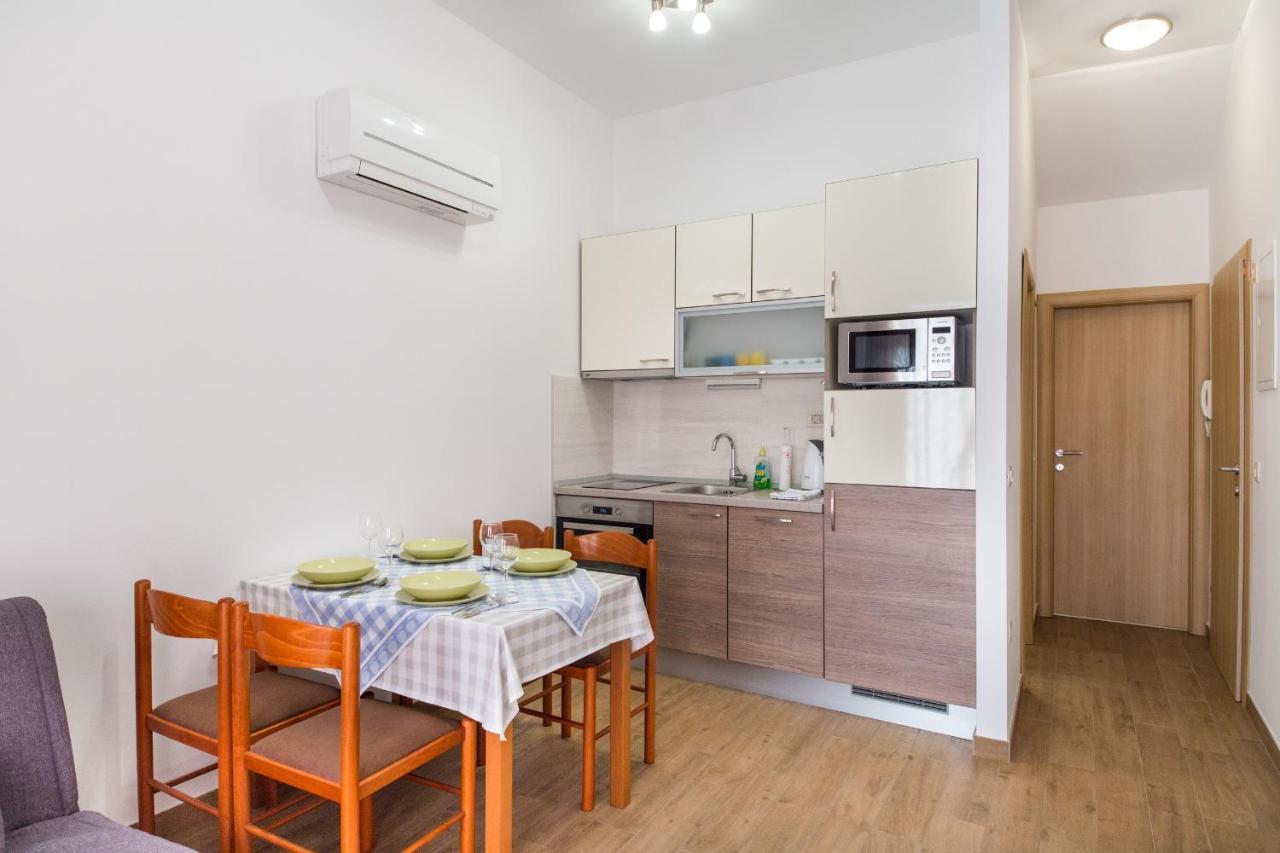 Apartments Sunrise Brist Luaran gambar